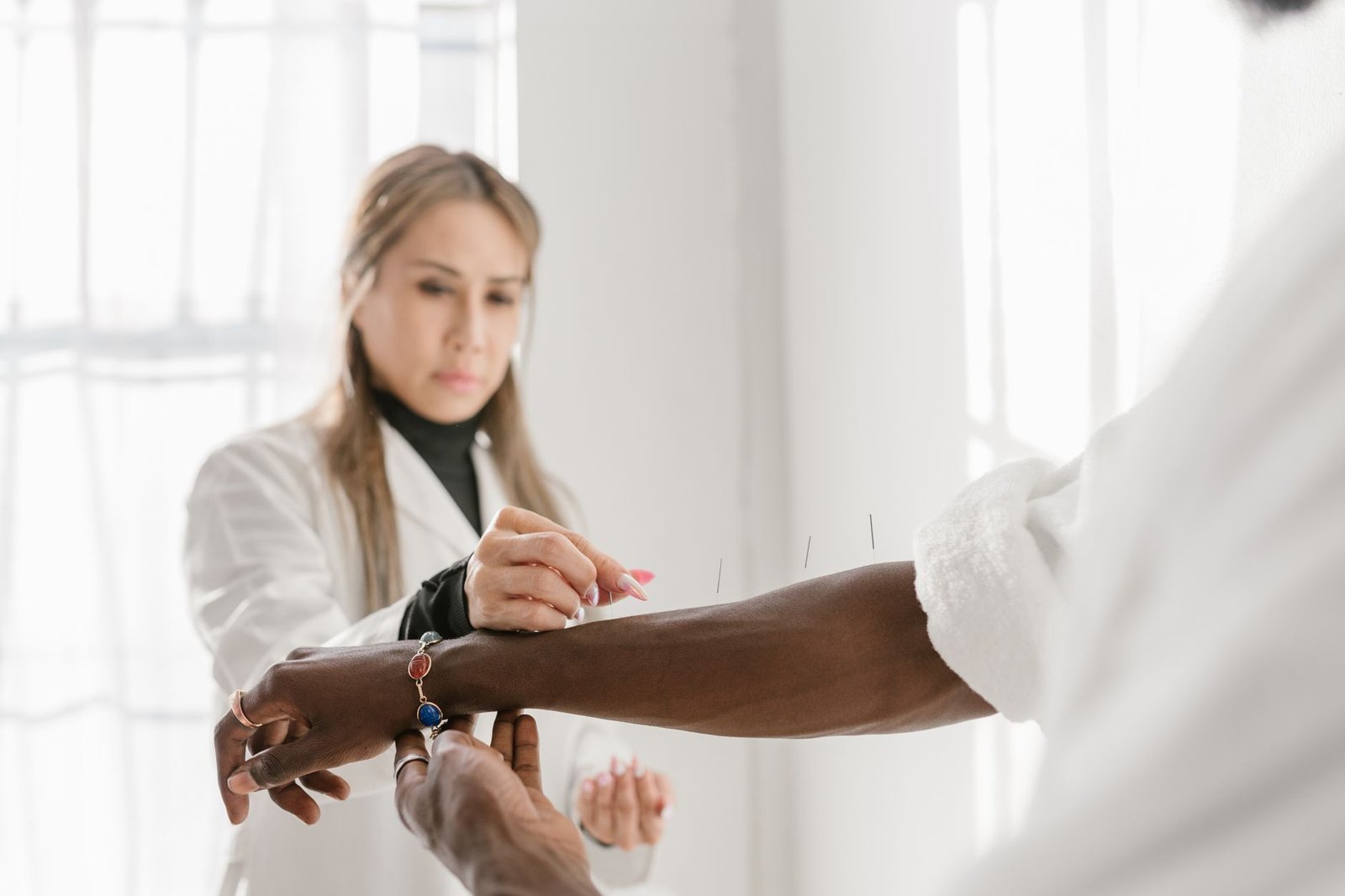 Medical Update: East 2 West Medical Wellness Announces Blended Healthcare Model, Pairing Board-Affiliated MD with Holistic Practitioner to Address Root Causes, Not Just Symptoms – TMX Newsfile