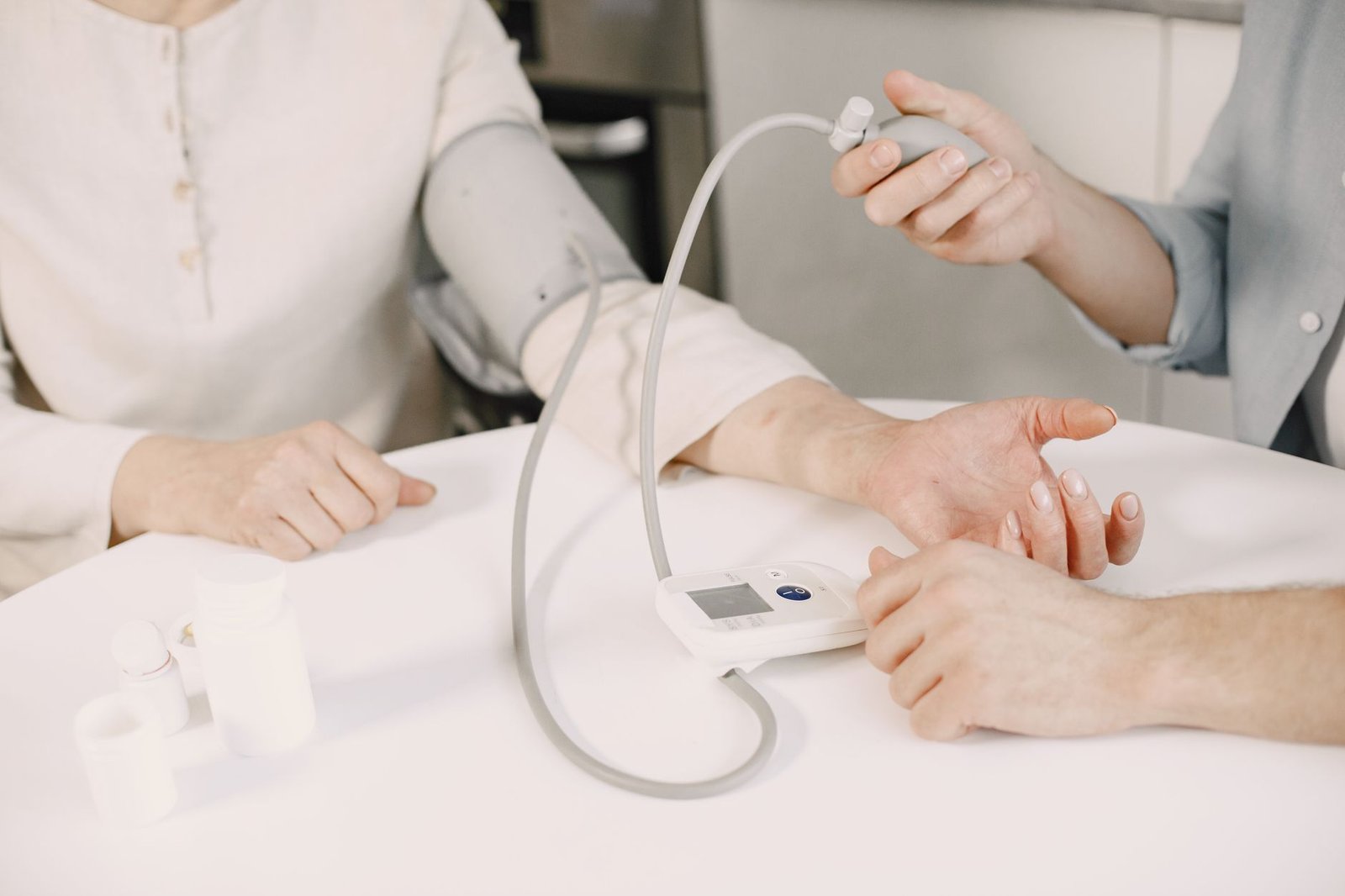 Cardiologists Reveal the #1 Thing Destroying Your Heart Health