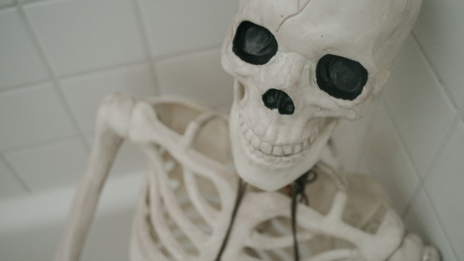 Scientists Just Discovered Something Alarming — Too much coffee may weaken bones, study finds